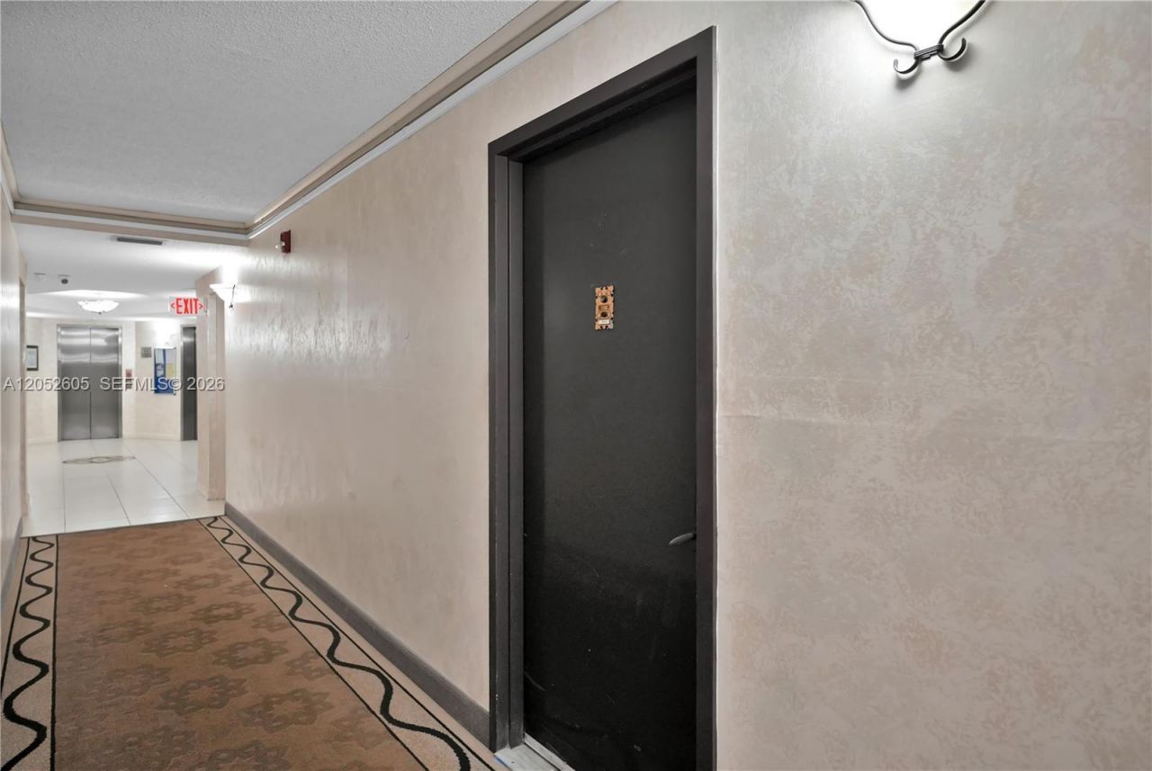 1400 Saint Charles Pl , Unit 317, Pembroke Pines, FL 33026 Photo