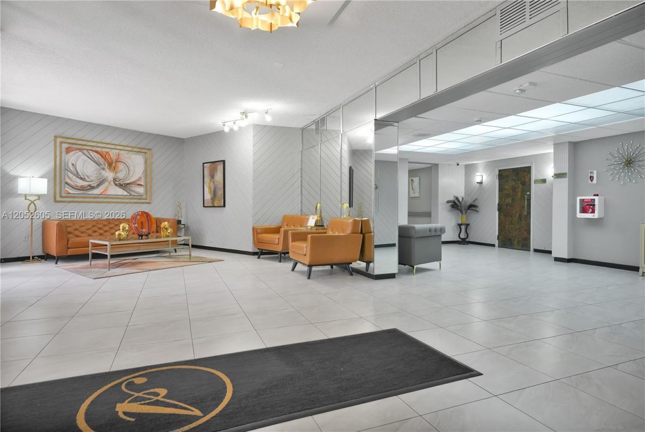 1400 Saint Charles Pl , Unit 317, Pembroke Pines, FL 33026 Photo