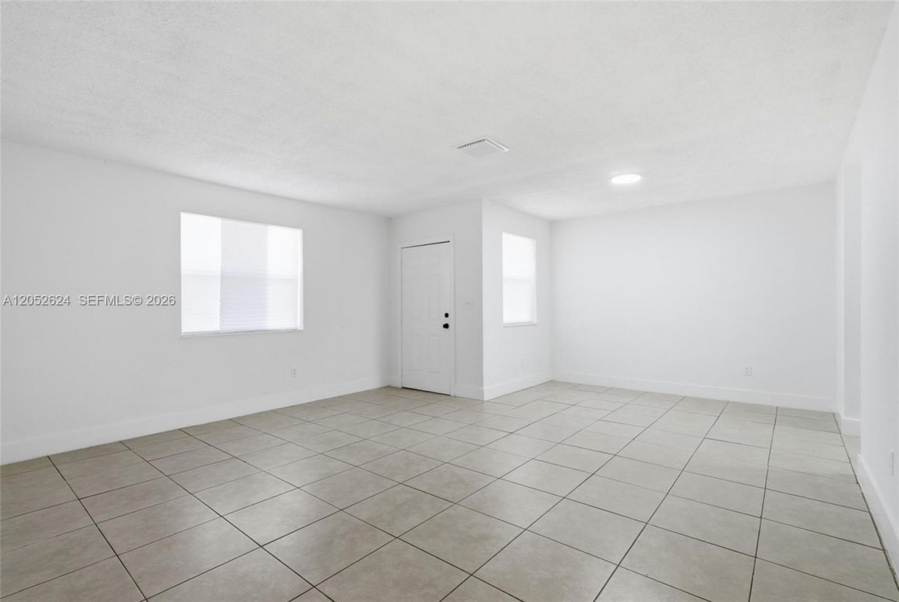 10841 NW 8th Ave, Miami, FL 33168 Photo