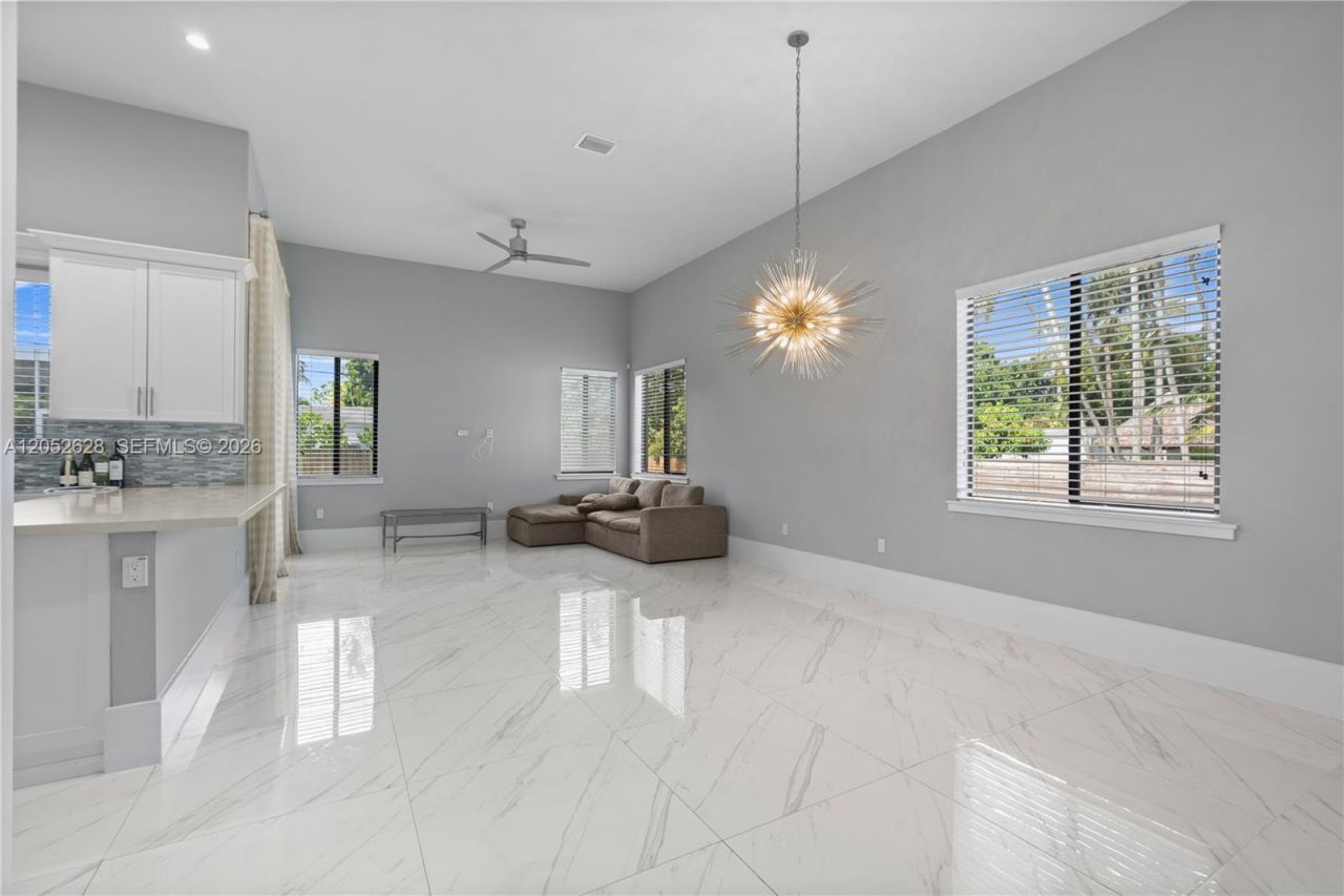 9340 SW 177th St , Unit -, Palmetto Bay, FL 33157 Photo