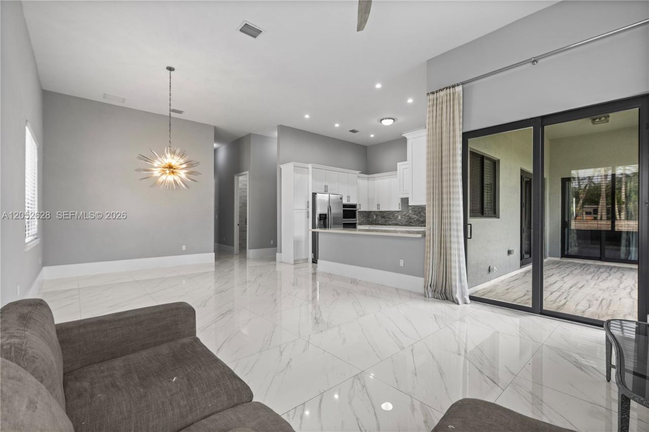 9340 SW 177th St , Unit -, Palmetto Bay, FL 33157 Photo