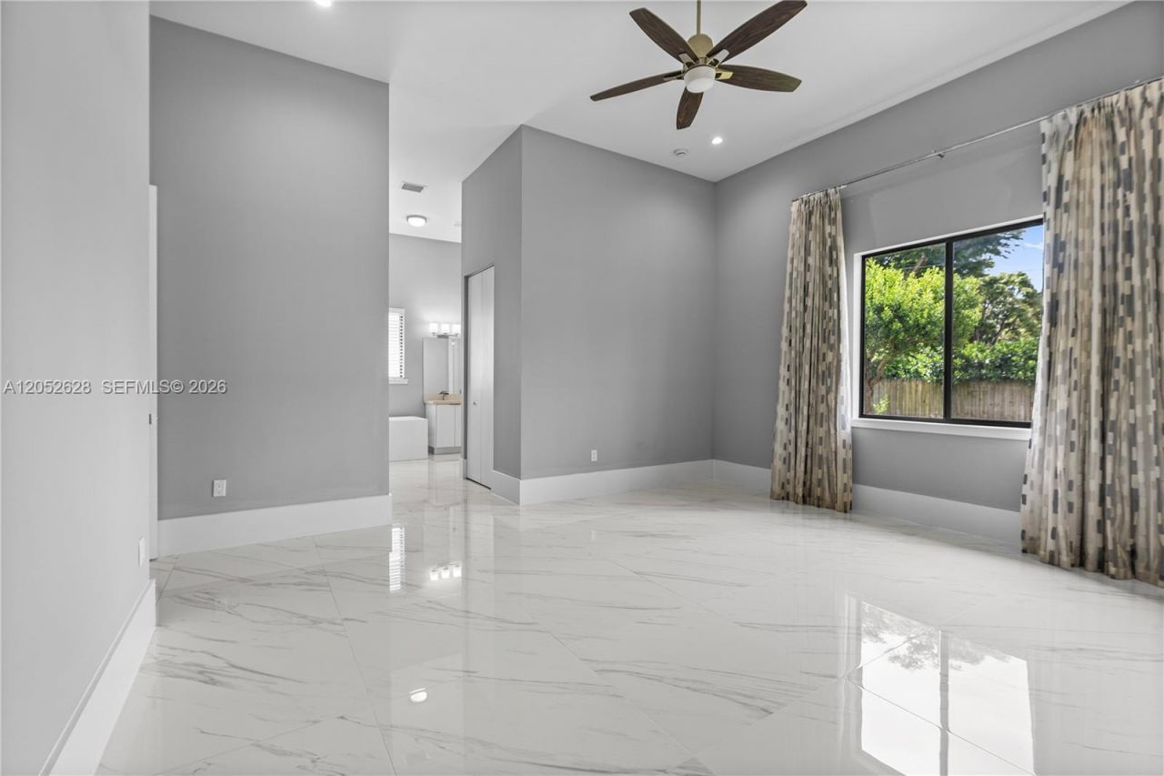 9340 SW 177th St , Unit -, Palmetto Bay, FL 33157 Photo