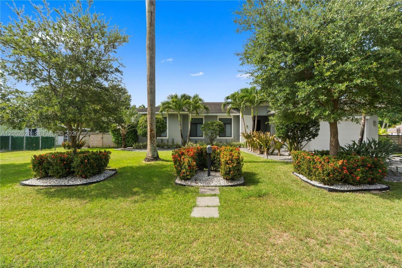 9340 SW 177th St , Unit -, Palmetto Bay, FL 33157 Photo