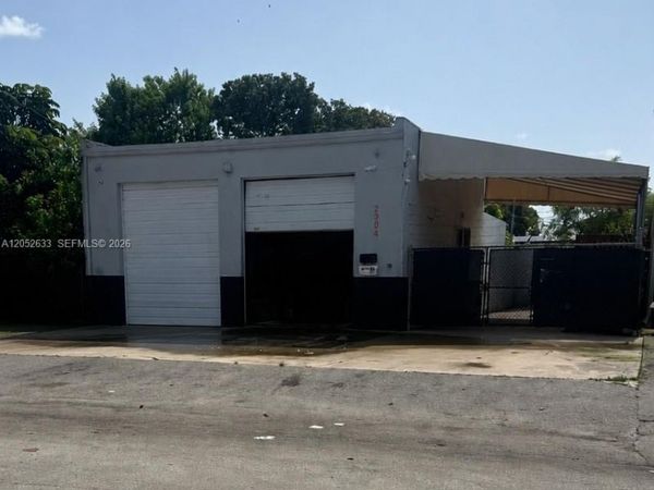 2304 SW 60th Way , Miramar, FL 33023