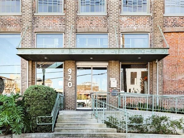 920 POEYFARRE Street, Unit 423, New Orleans, LA 70130