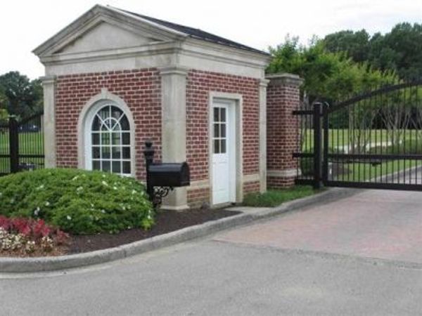597 CHELSEA MEADOW CV, Unincorporated, TN 38028