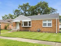 8022 Central Avenue, Morton Grove, IL 60053 primary photo