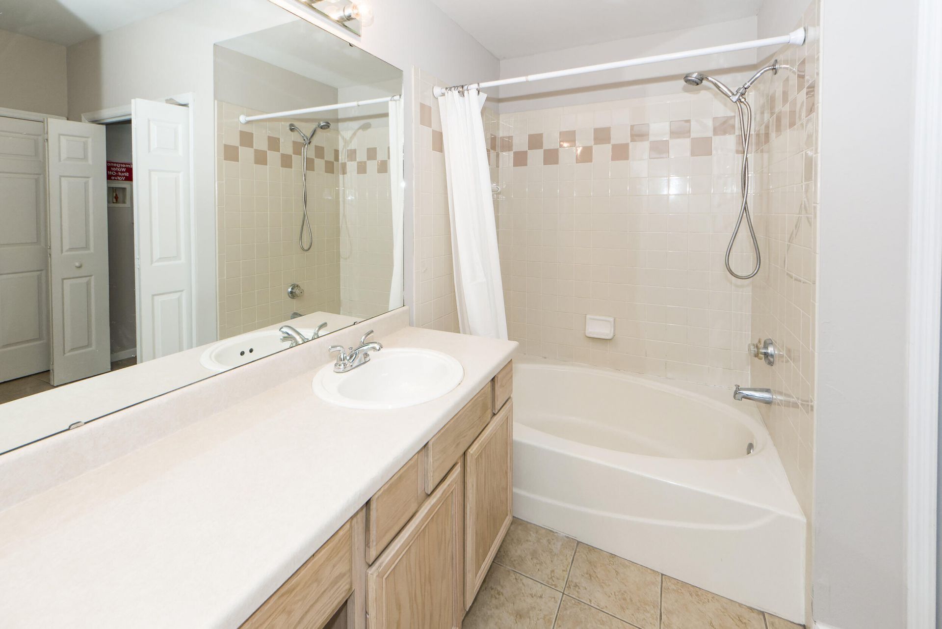700 Daniel Ellis Drive Photo 21