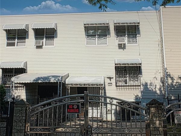 1069 Simpson Street , Bronx, NY 10459