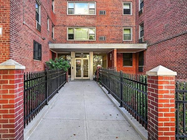 1010 Sherman , Unit 2D, Bronx, NY 10456