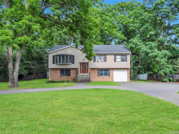 87 Holbrook Road, Centereach, NY 11720