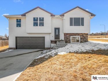 1351 Poulson Drive, Blair, NE 68008