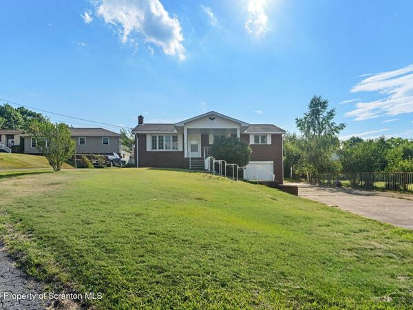 3606 Springer Avenue, Moosic, PA 18507