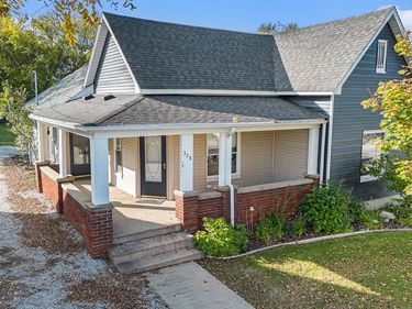 308 S Adelaide Street, Fenton, MI 48430