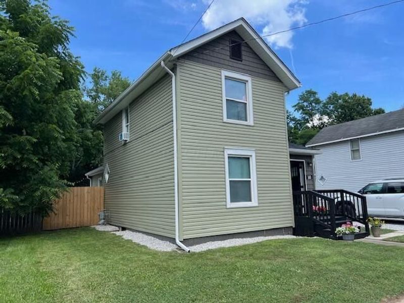 160 W Orchard Street, Newark, OH 43055 Photo 2