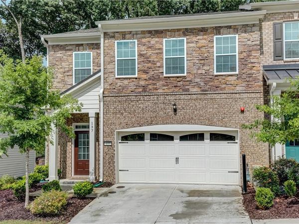 137 Holden Way, Woodstock, GA 30189