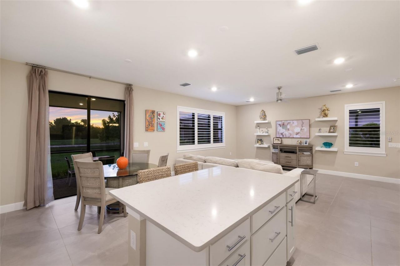 6072 Baywood Court, Lakewood Ranch, FL 34211 Photo
