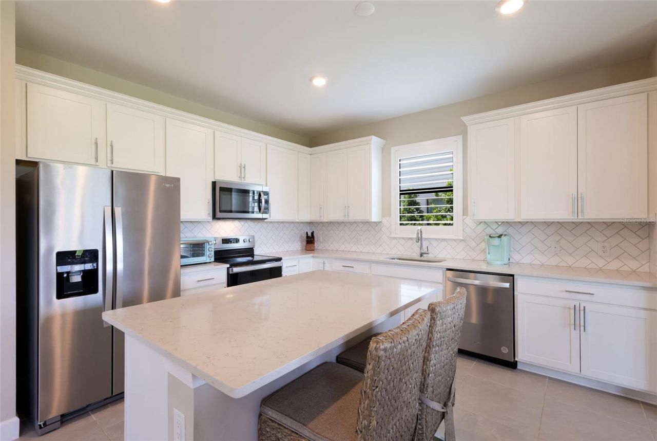 6072 Baywood Court, Lakewood Ranch, FL 34211 Photo
