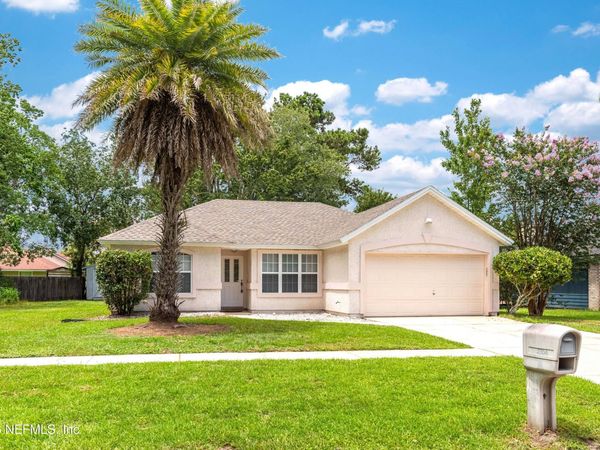 2704 IAN Court, Middleburg, FL 32068