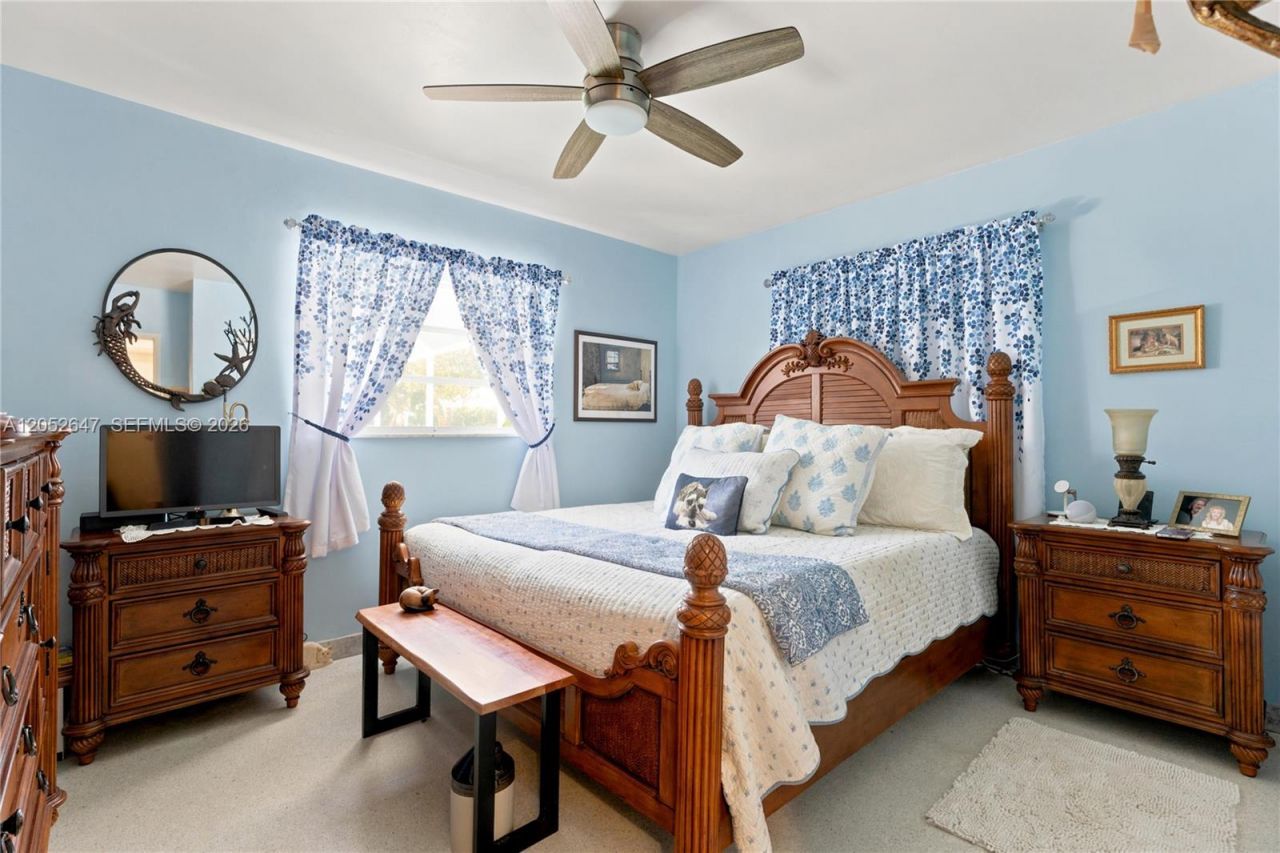 8 Castle Harbor Is, Fort Lauderdale, FL 33308 Photo