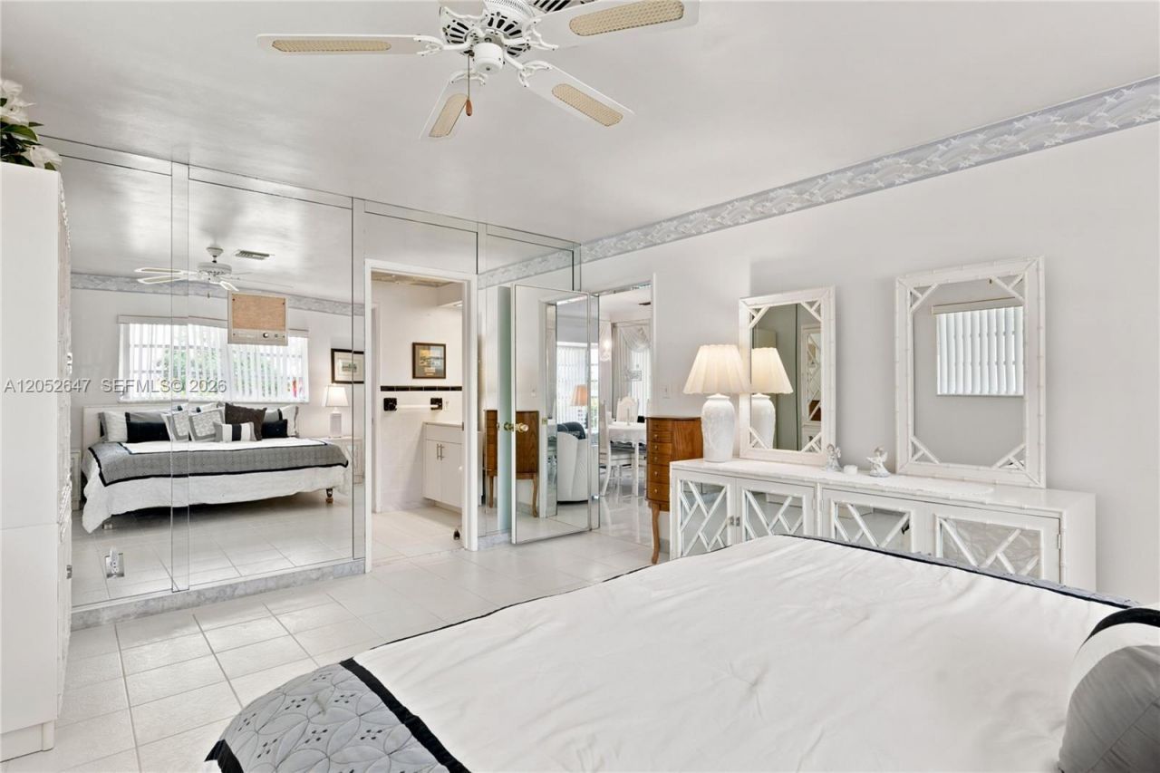 8 Castle Harbor Is, Fort Lauderdale, FL 33308 Photo