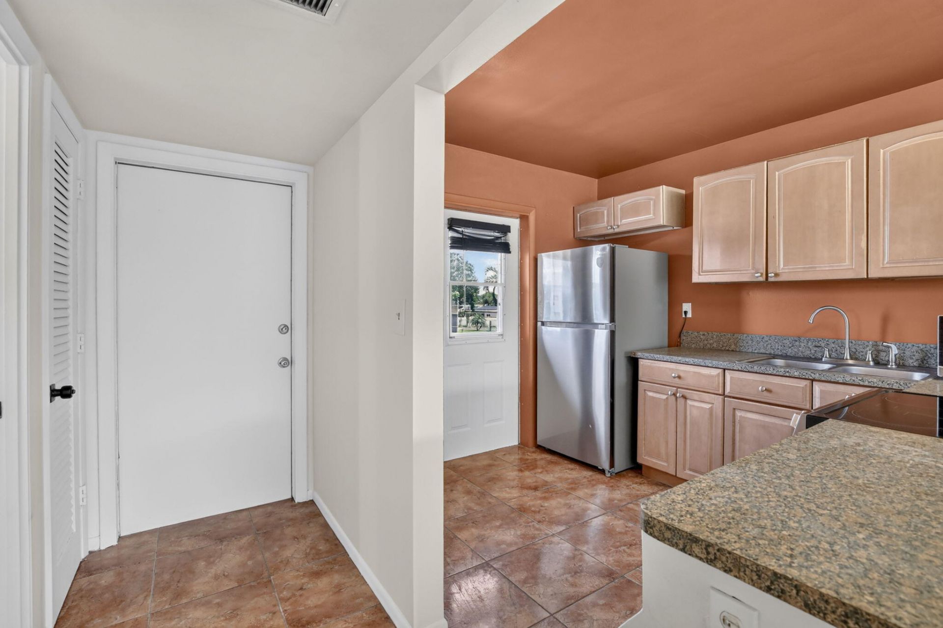 2200 Park Lane, Unit 208, Hollywood, FL 33021 Photo