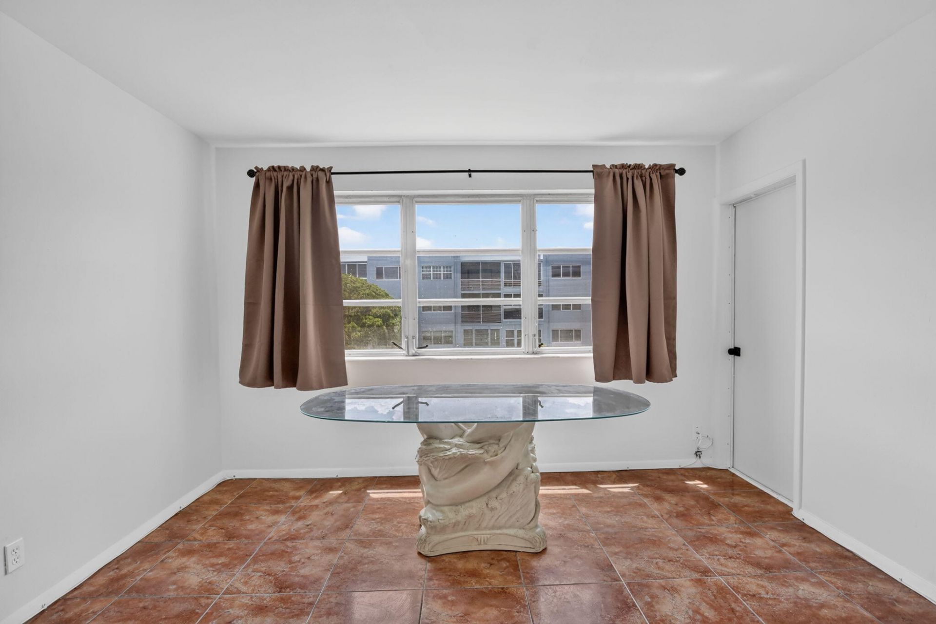 2200 Park Lane, Unit 208, Hollywood, FL 33021 Photo