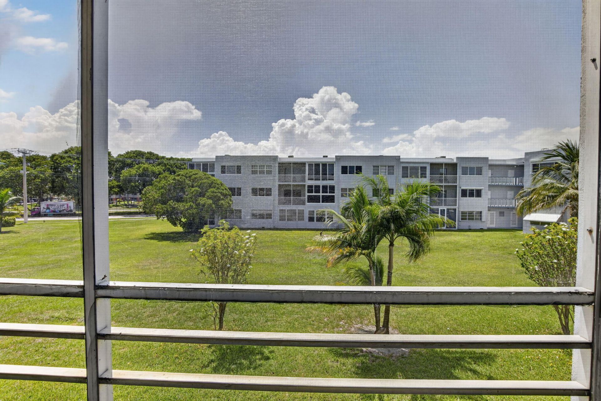 2200 Park Lane, Unit 208, Hollywood, FL 33021 Photo