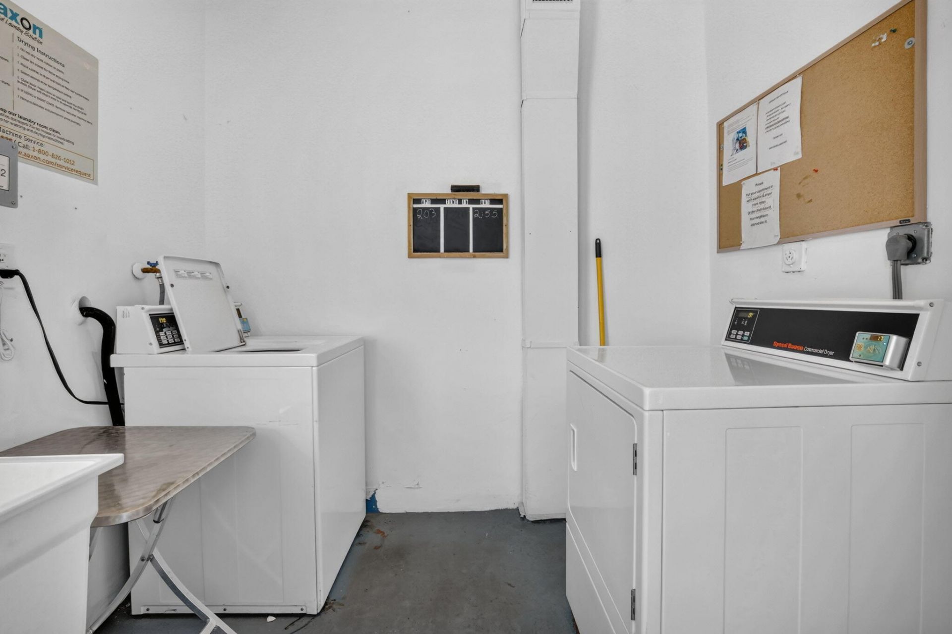 2200 Park Lane, Unit 208, Hollywood, FL 33021 Photo