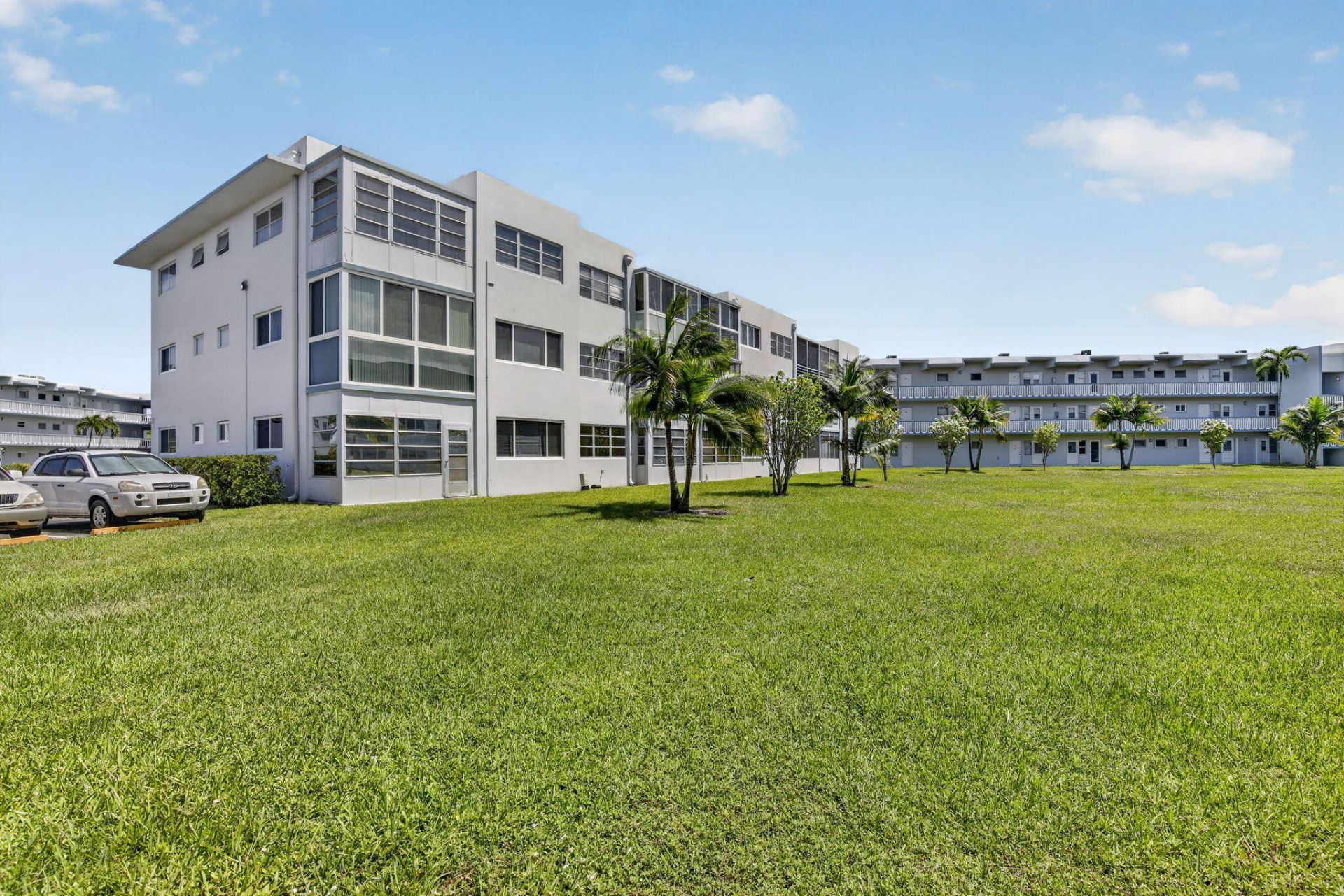2200 Park Lane, Unit 208, Hollywood, FL 33021 Photo
