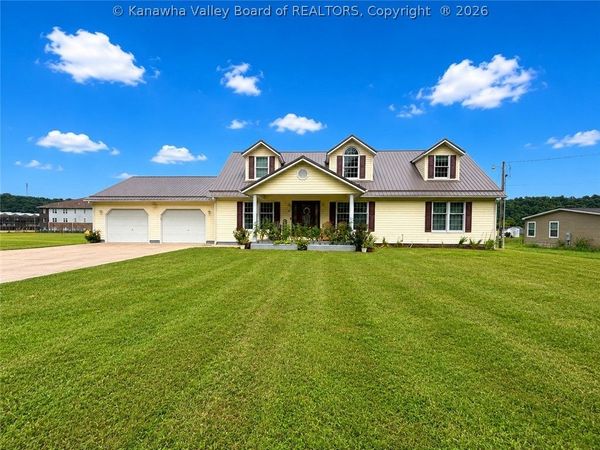 486 Pearl Lane, Mason, WV 25260
