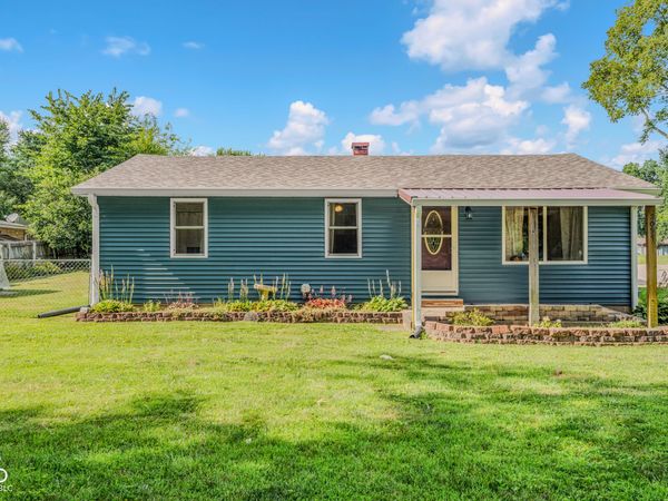 2094 Shady, Columbus, IN 47201