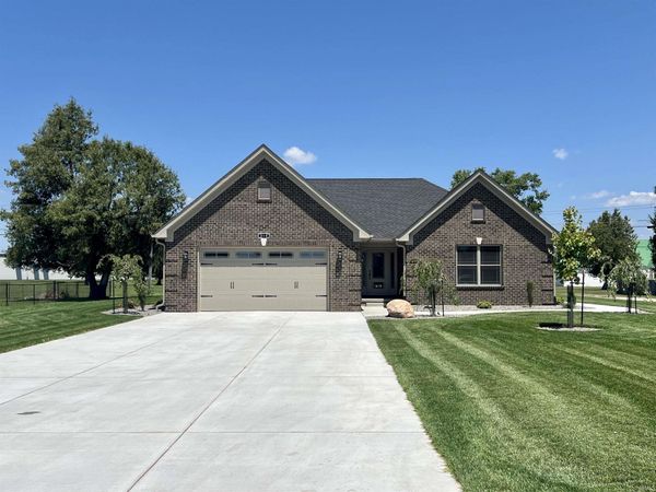 814 W Washington Street, Monticello, IN 47960