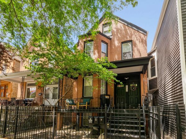 2934 N Sawyer Avenue , Chicago, IL 60618