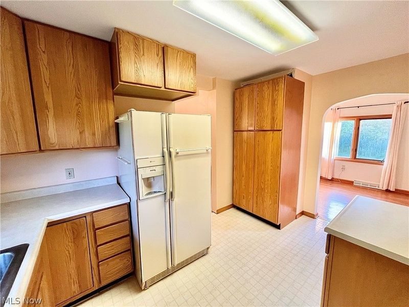 8238 Center Road, Ashtabula, OH 44004 Photo 3