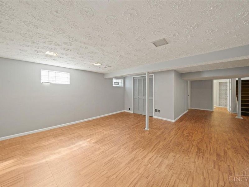 7823 Greenbriar Lane, Madeira, OH 45243 Photo 26