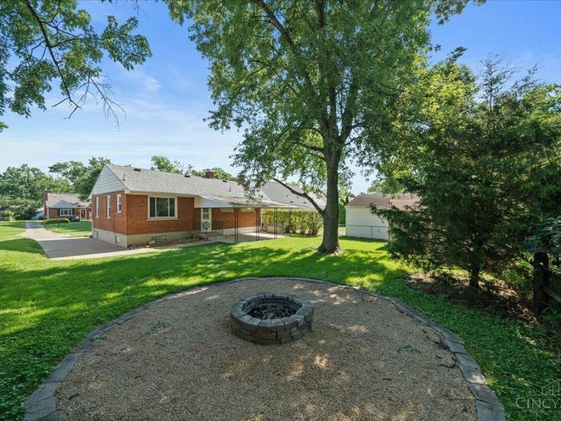 7823 Greenbriar Lane, Madeira, OH 45243 Photo 29