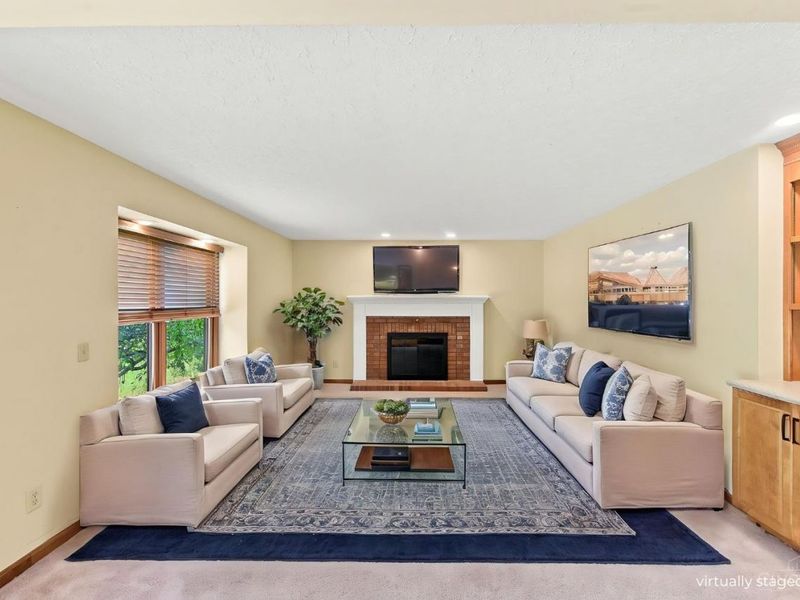 6980 Dovehill Lane, Green Township, OH 45248 Photo 7