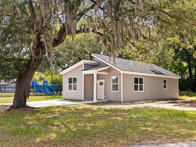 2013 Robertson Boulevard, North Charleston, SC 29406
