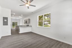 2013 Robertson Boulevard photo 4