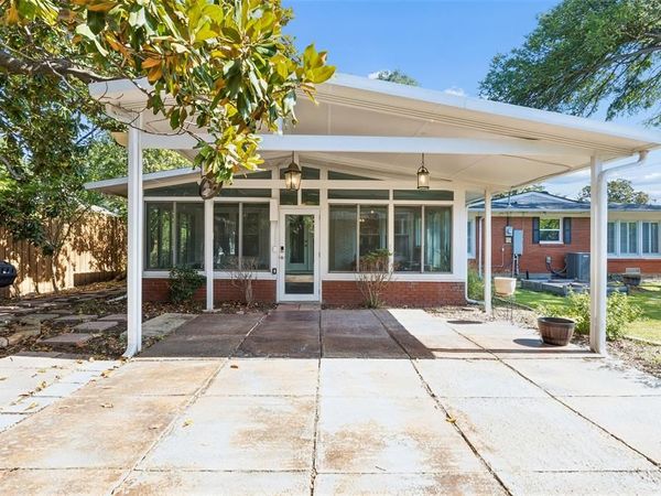504 Monssen Drive, Dallas, TX 75224