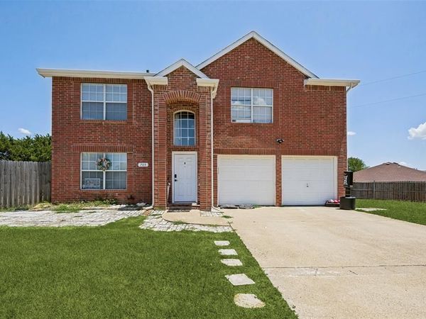 705 Bluebonnet Drive, Cedar Hill, TX 75104