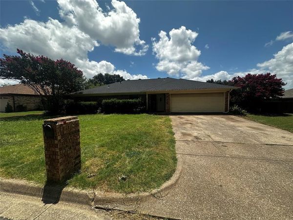 6804 Fair Meadows Drive, North Richland Hills, TX 76182