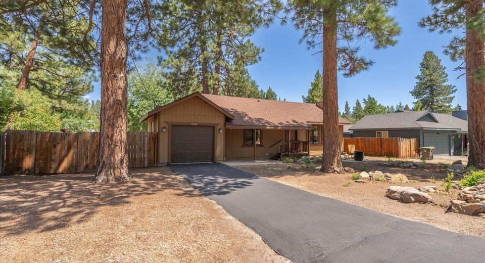 10480 Evensham Place , Truckee, CA 96161 Photo