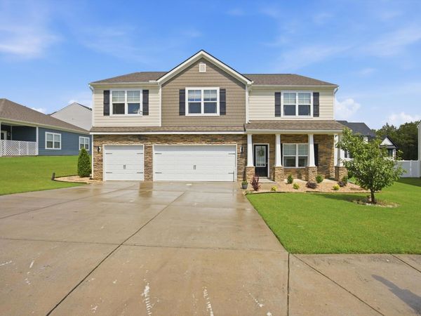 49 Ridgelake Circle, Fort Oglethorpe, GA 30742