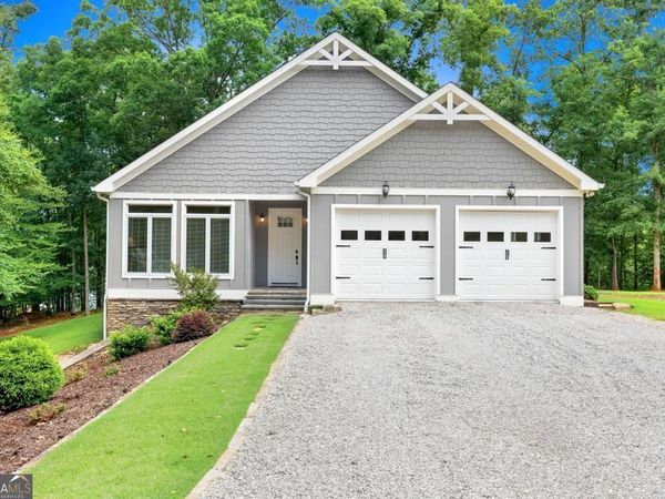 81 Shea Drive, Hartwell, GA 30643