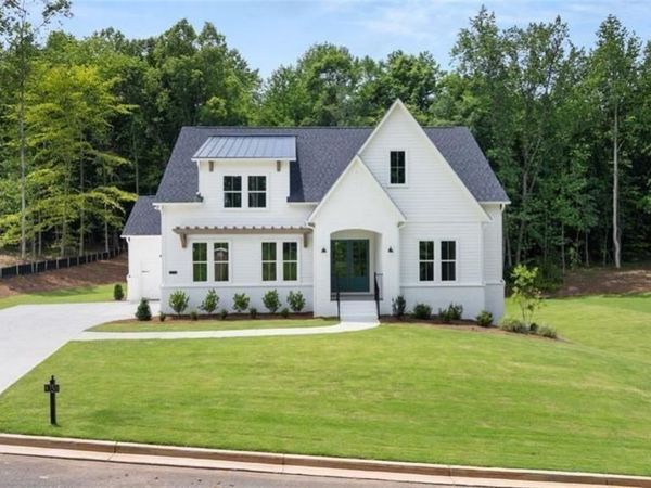 8350 Creekside Overlook Drive, Gainesville, GA 30506