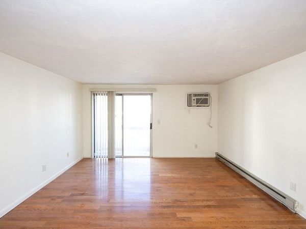 11B Gibbs Street, Unit 28, Worcester, MA 01607