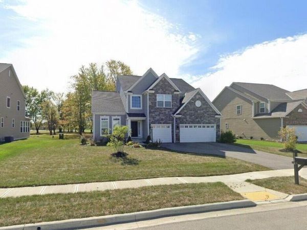 1166 Lenox Court , Lewis Center, OH 43035