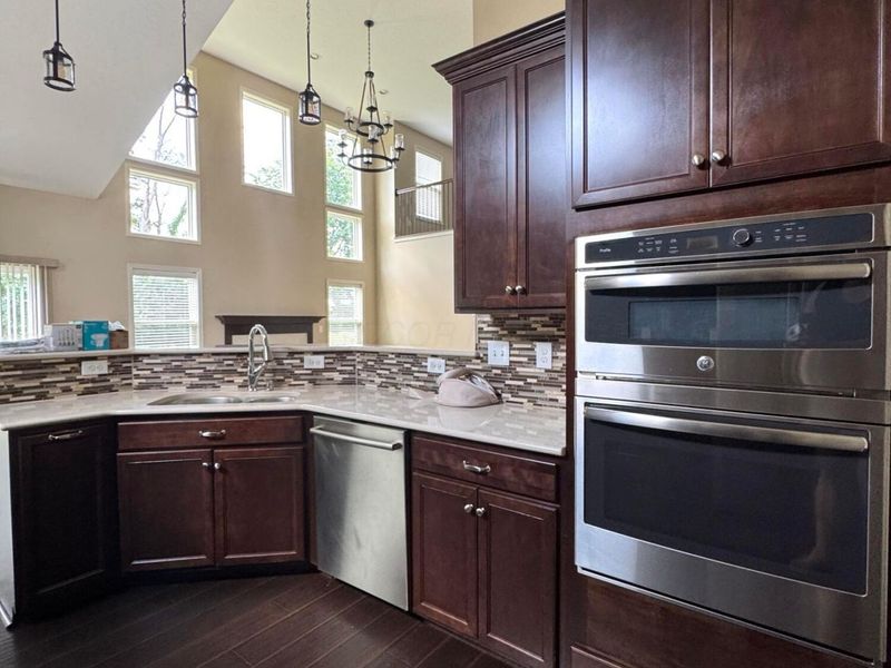 1166 Lenox Court , Lewis Center, OH 43035 Photo 9